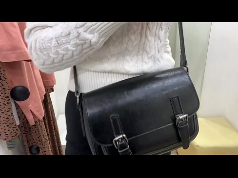 ❤️ Публічна мастурбація молодої сучки FeralBerry фалоімітатором у примірочній ❌ Порно на порно uk.vegasservice.ru ️❤